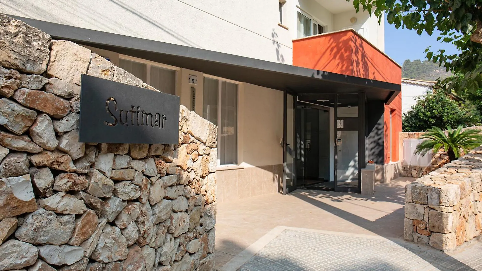 Hostal Residencia Sutimar location