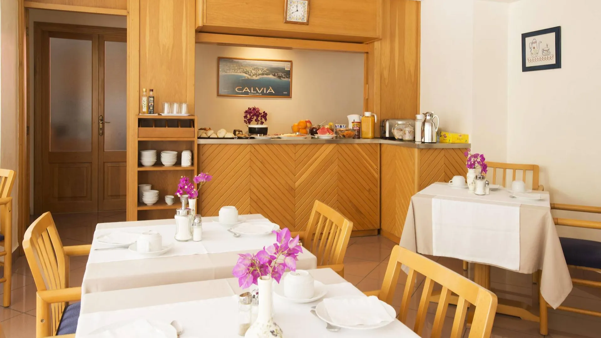 Hostal Residencia Sutimar Peguera Guest house